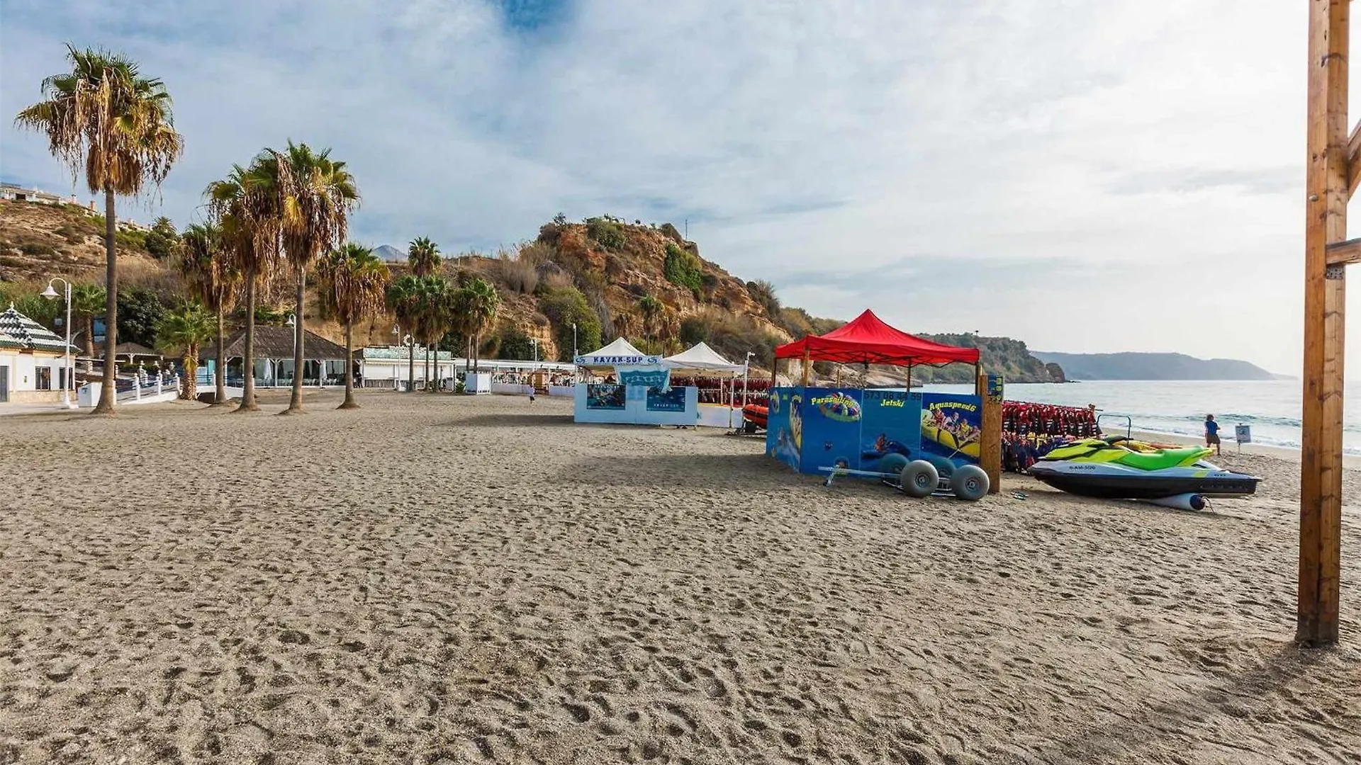 A&N Burriana Beach Нерха 0*,